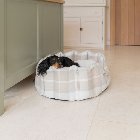 High Wall Bed For Dogs in Balmoral Natural Tweed by Lords & Labradors