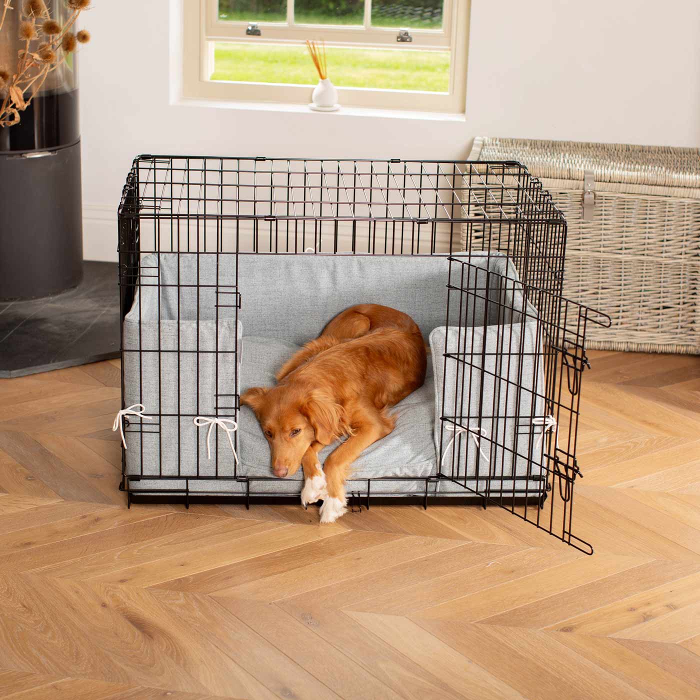 Dog Crate Bumper in Inchmurrin Iceberg by Lords & Labradors