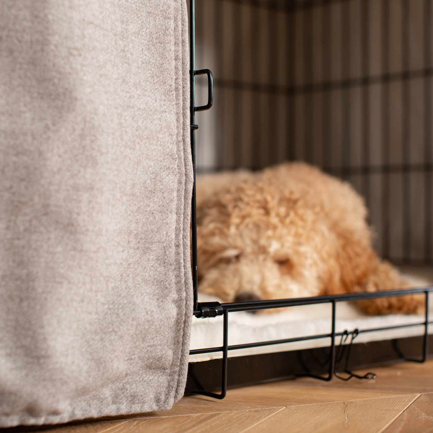 Dog Crate with Crate Cover in Inchmurrin Ground by Lords & Labradors