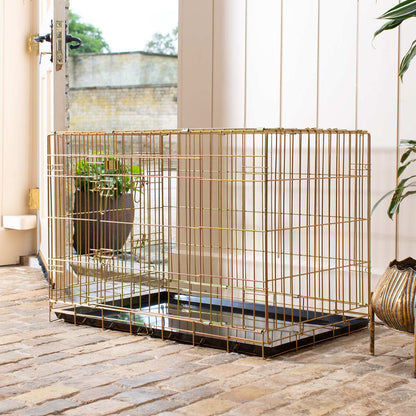 Discover, Imperfect deluxe heavy duty Iridescent Gold dog crate, featuring two doors for easy access and a removable tray for easy cleaning! The ideal choice to keep new puppies safe, made using pet safe galvanised steel! Available now in 5 sizes and three stunning colours at Lords & Labradors