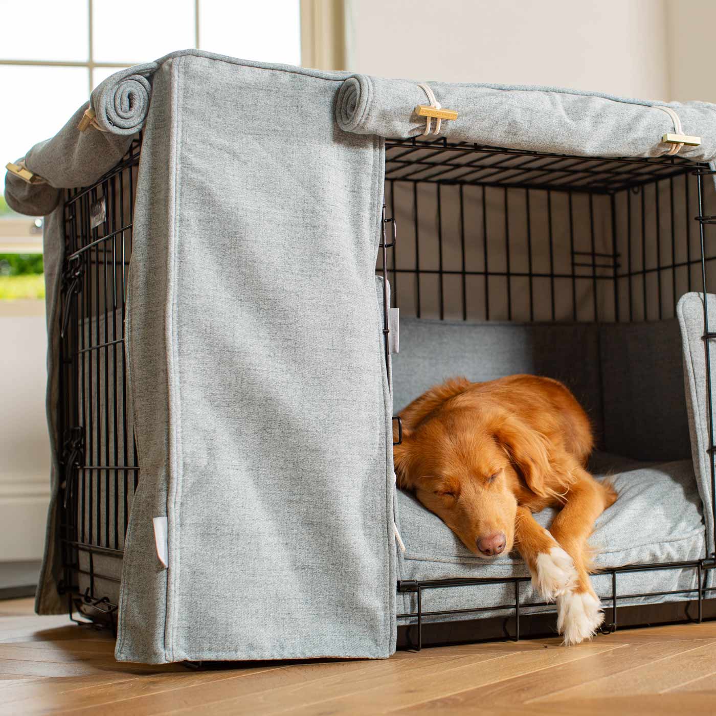 Dog Crate Set In Inchmurrin Iceberg by Lords & Labradors