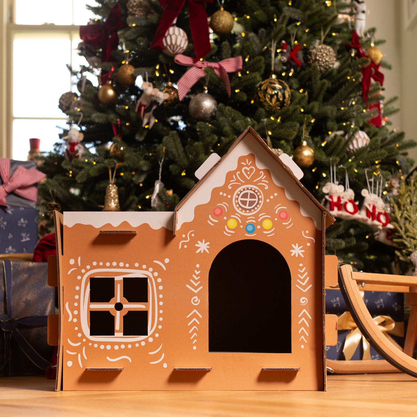 Rosewood Gingerbread House Scratcher