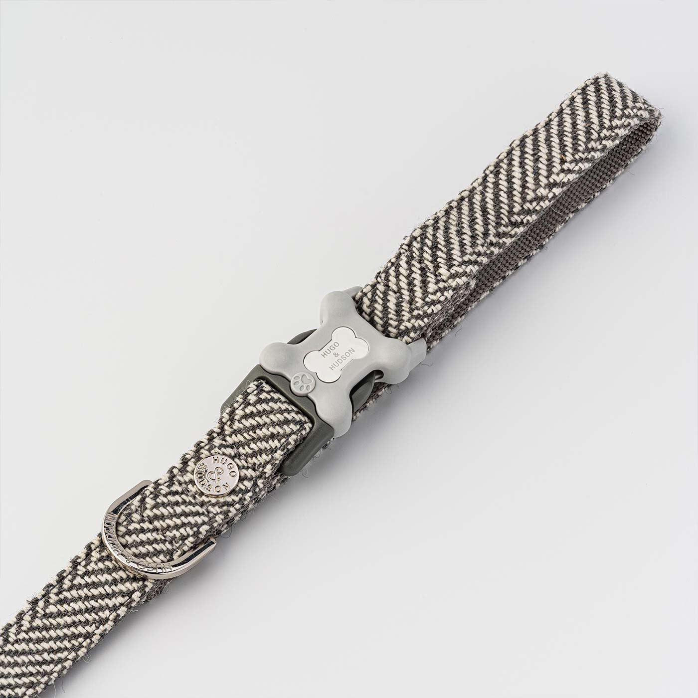 Hugo & Hudson Grey Herringbone Lead