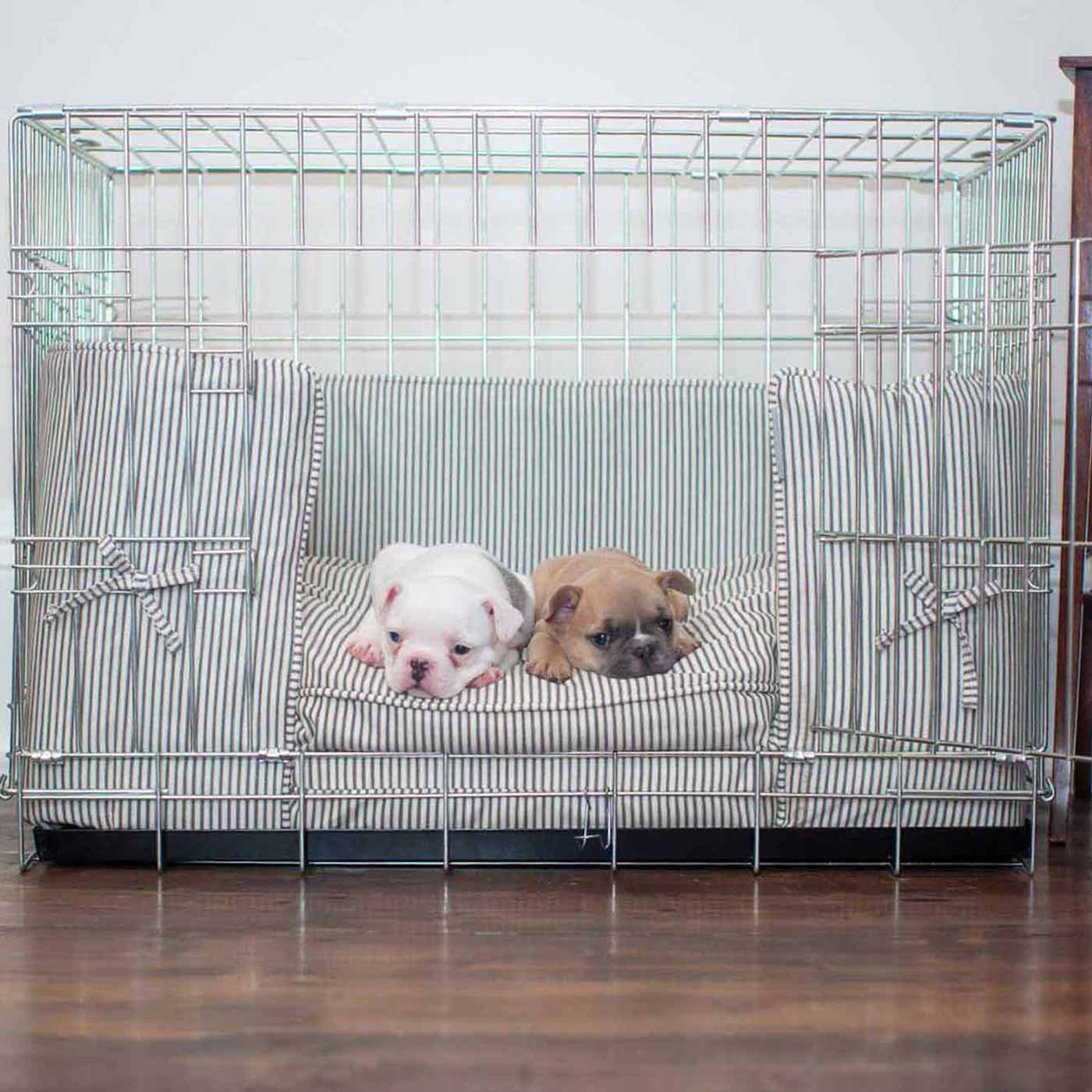 Dog crate mattress and bed store bumper set